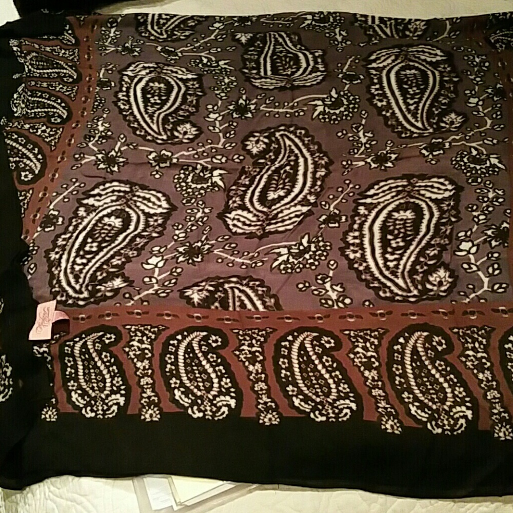 NWOT Theodora & Callum Large Wrap Scarf